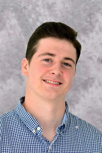 portrait_shawn2_400x600.jpg